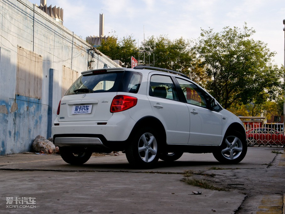 2011ZSX4Ɏ 1.6L Ԅ\