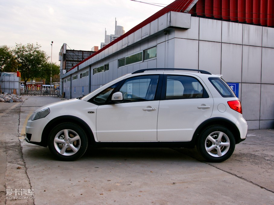 2011ZSX4Ɏ 1.6L Ԅ\