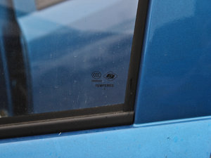 2009款1.0L 手动舒适版 细节外观