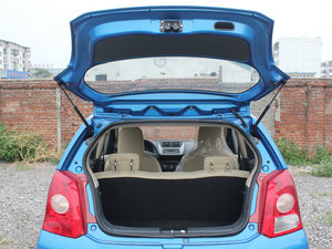 2009款1.0L 手动舒适版 空间座椅
