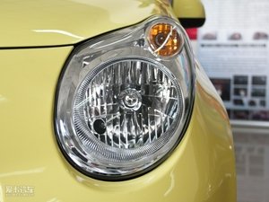 2009款1.0L 自动豪华版 大灯