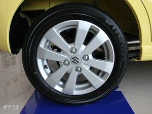 2009款1.0L 自动豪华版 轮圈
