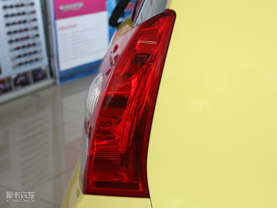 2009?yun)W 1.0L Ԅ(dng)A