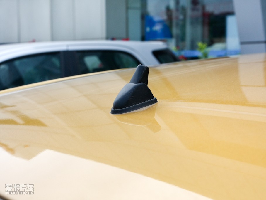 2010?yun)W 1.0L Ԅ(dng)ſ