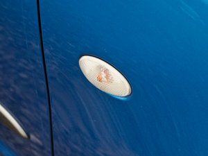 2010款1.0L 自动炫酷版 细节外观