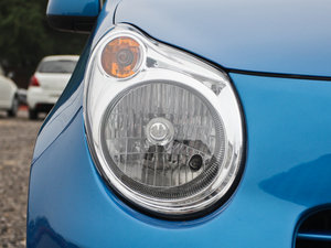 2010款1.0L 自动炫酷版 细节外观