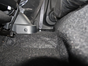 2010款1.0L 自动炫酷版 空间座椅