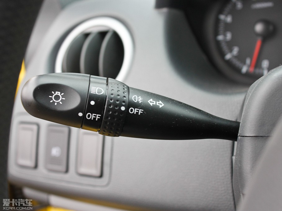 2011 1.5L Ԅ(dng)\(yn)(dng)Ӱ