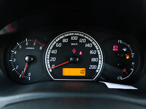 2011款1.3L 手动超值版 仪表