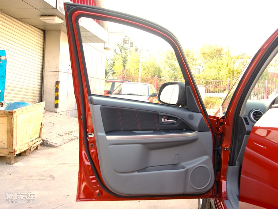 2011ZSX4Ɏ 1.6L ք(dng)\(yn)(dng)