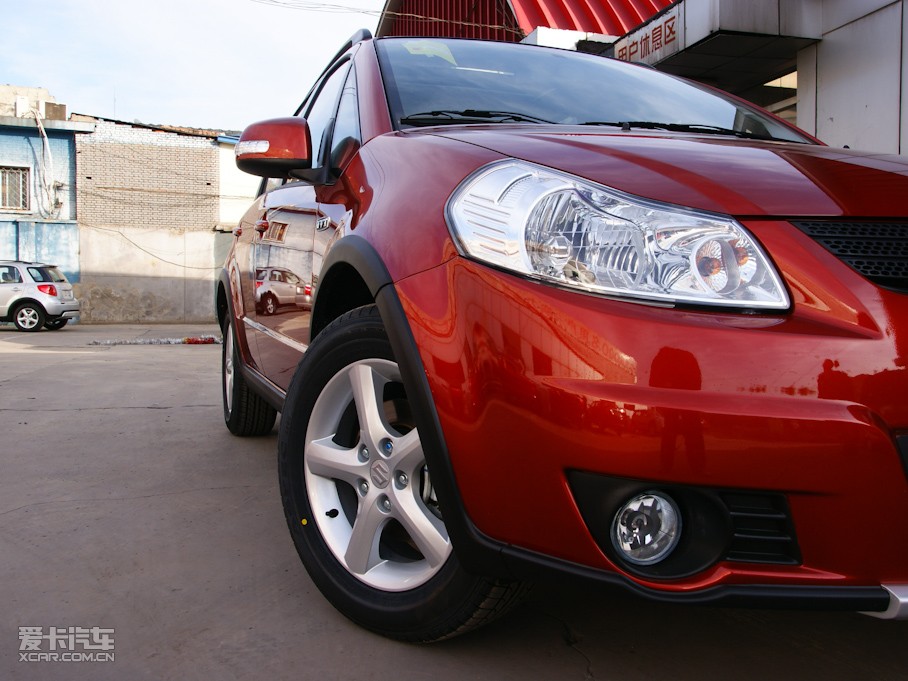2011ZSX4Ɏ 1.6L ք\