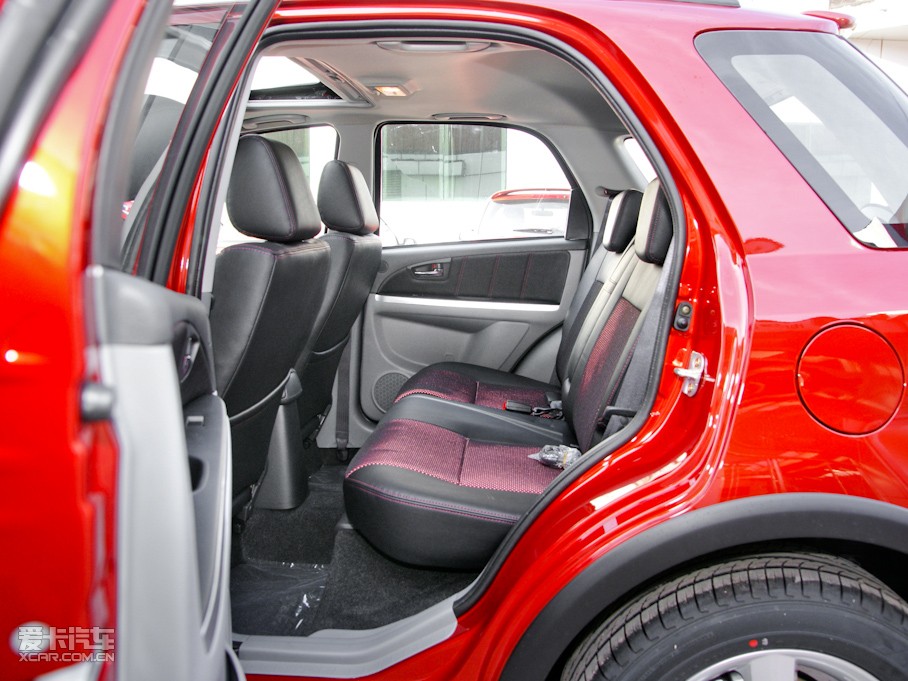 2011ZSX4Ɏ 1.6L ք\