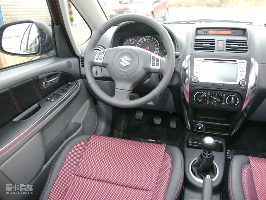 2011ZSX4Ɏ 1.6L ք\