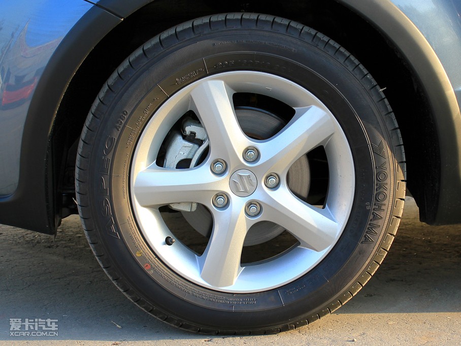 2011ZSX4Ɏ 1.6L Ԅ`Ӱ