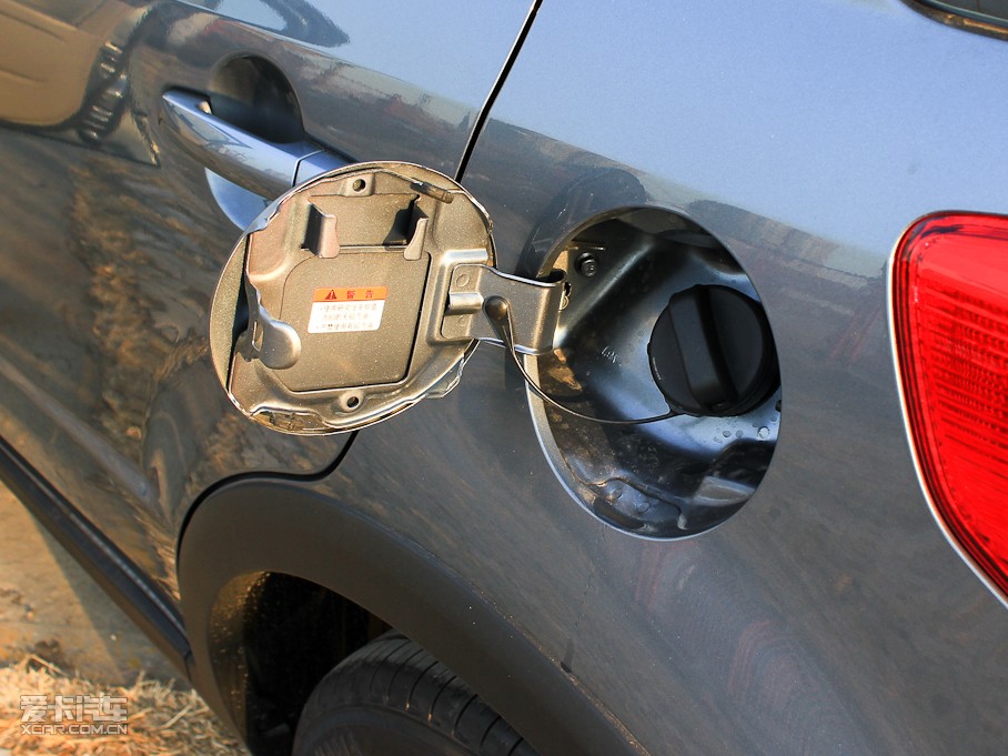 2011ZSX4Ɏ 1.6L Ԅ`Ӱ