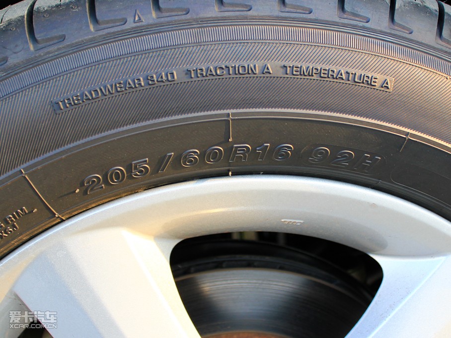 2011ZSX4Ɏ 1.6L Ԅ`Ӱ