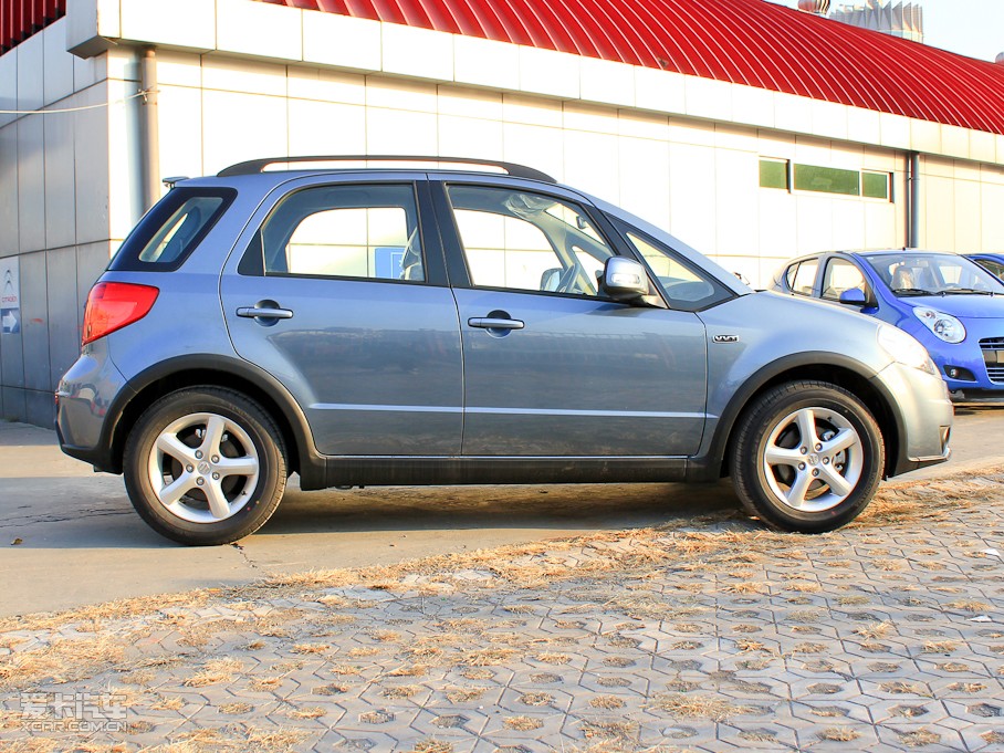 2011ZSX4Ɏ 1.6L Ԅ`Ӱ