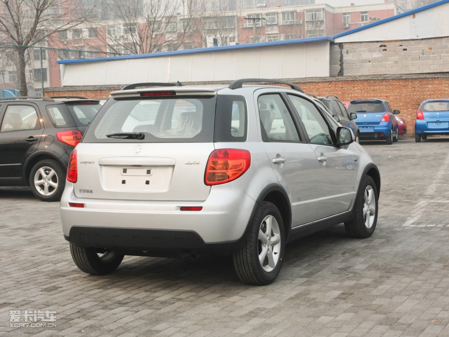2011ZSX4Ɏ 1.6L Ԅ`Ӱ