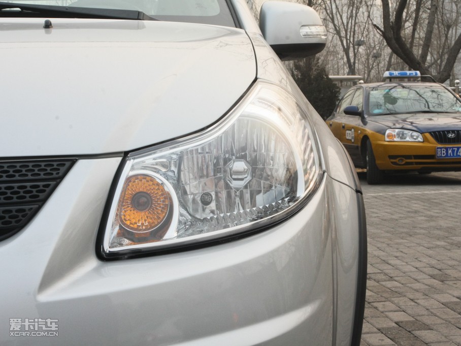 2011ZSX4Ɏ 1.6L Ԅ`Ӱ