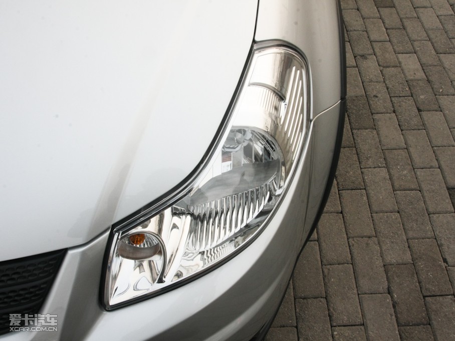 2011ZSX4Ɏ 1.6L Ԅ`Ӱ