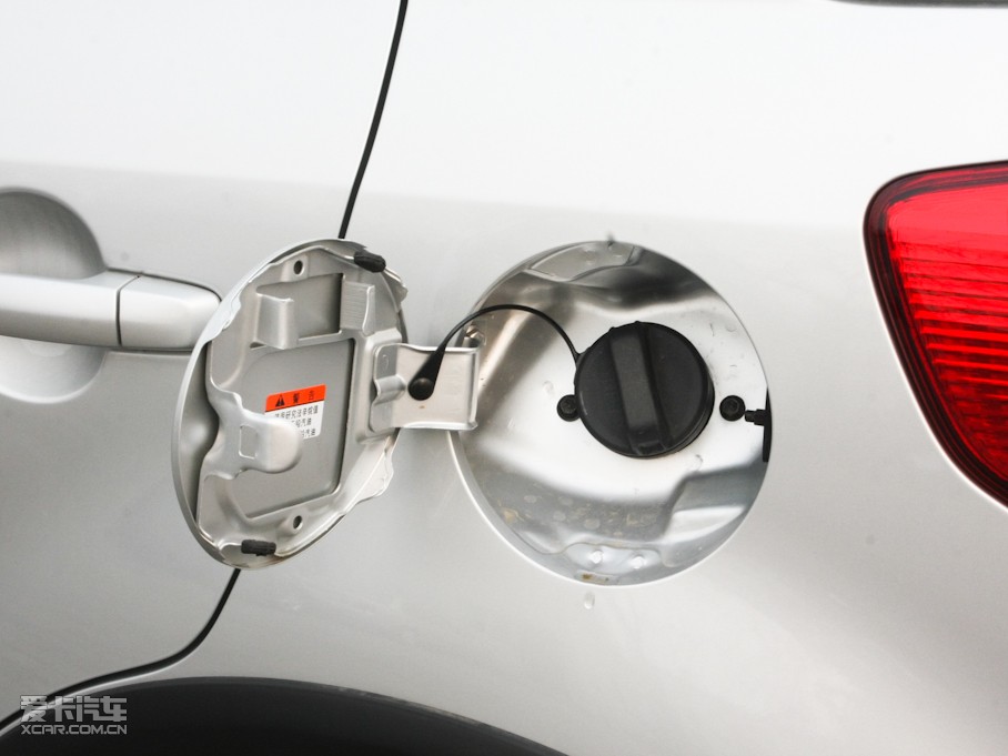 2011ZSX4Ɏ 1.6L Ԅ`Ӱ