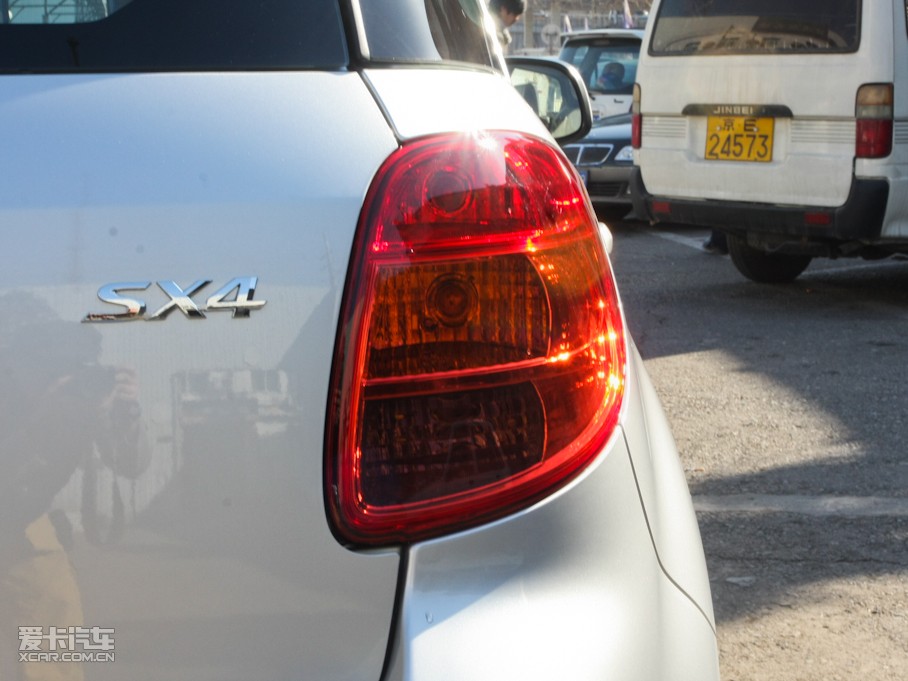 2011ZSX4Ɏ 1.6L Ԅ`Ӱ