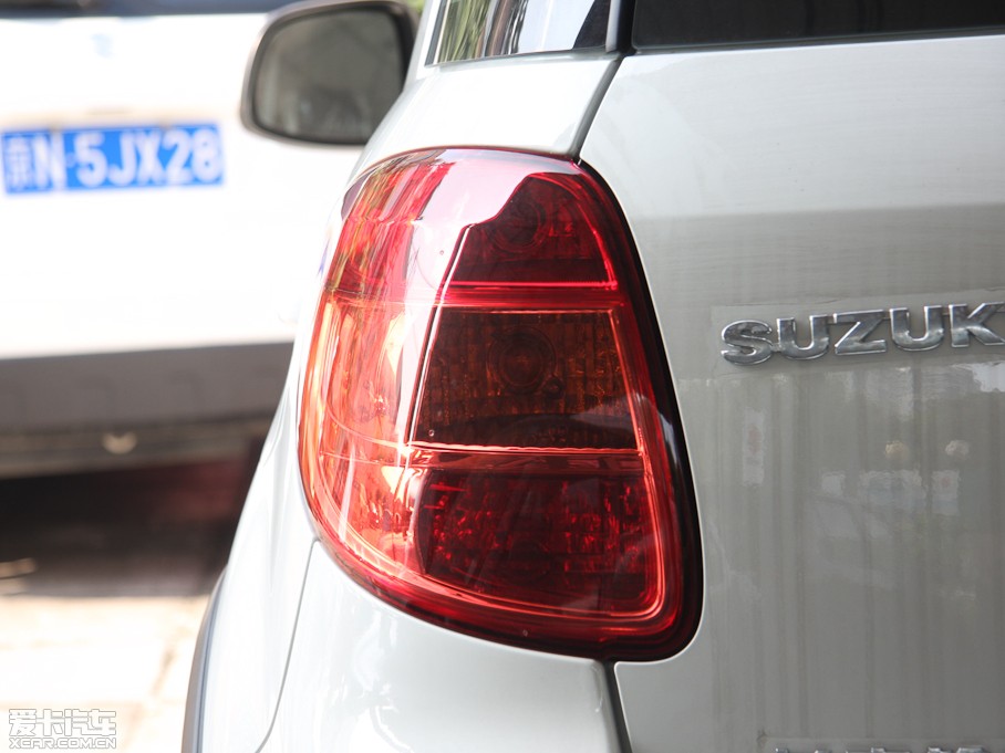 2011ZSX4Ɏ 1.6L ք`Ӱ