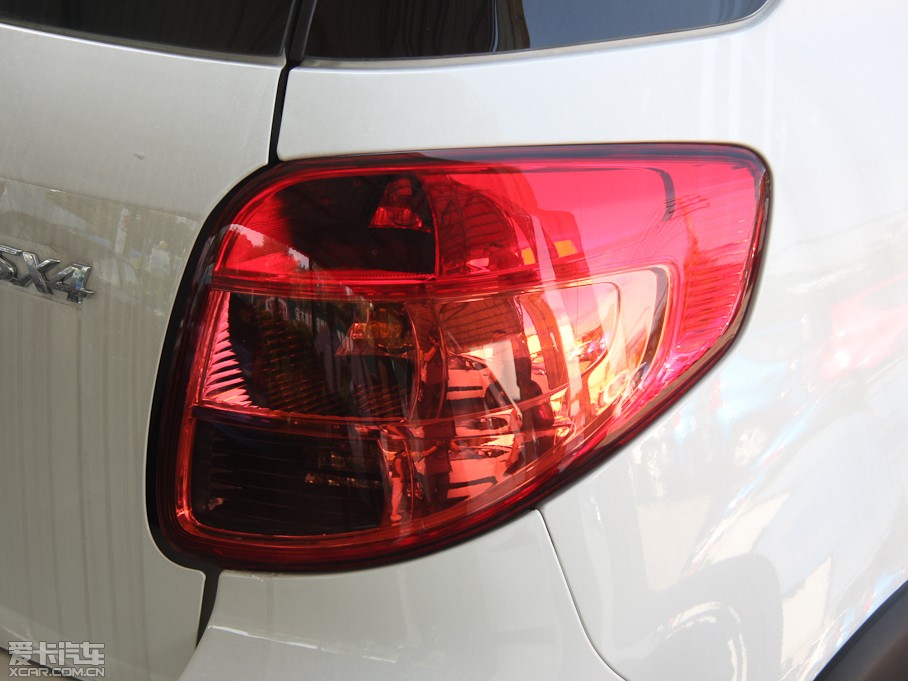 2011ZSX4Ɏ 1.6L ք`Ӱ