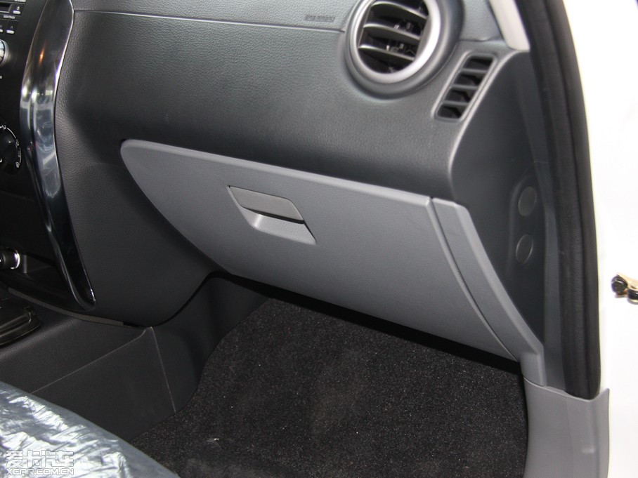 2011ZSX4Ɏ 1.6L ք`Ӱ