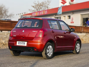 2012款1.3L 手动超值版 整体外观