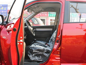 2012款1.3L 手动超值版 前排空间