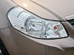2012款1.6L 手动实用版 细节外观