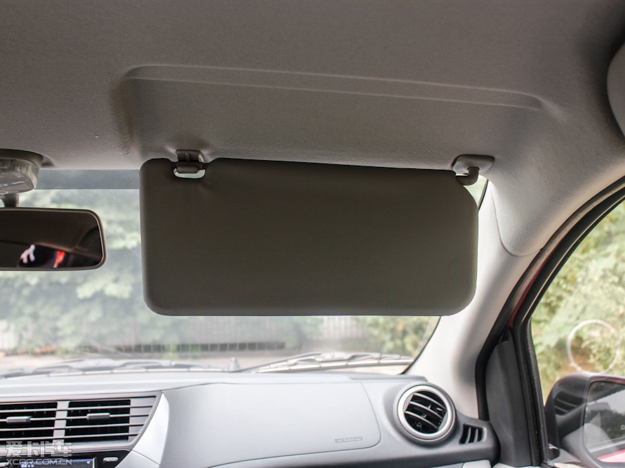 2013��?yu��n)W�� 1.0L �Ԅ�(d��ng)�ſ��