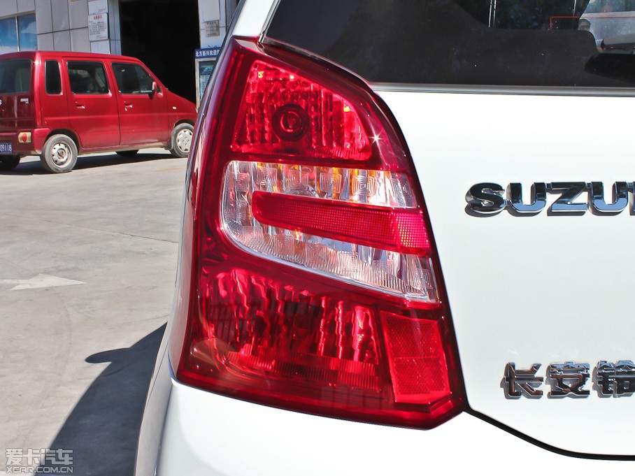 2013��W�� 1.0L �քӺ��A��