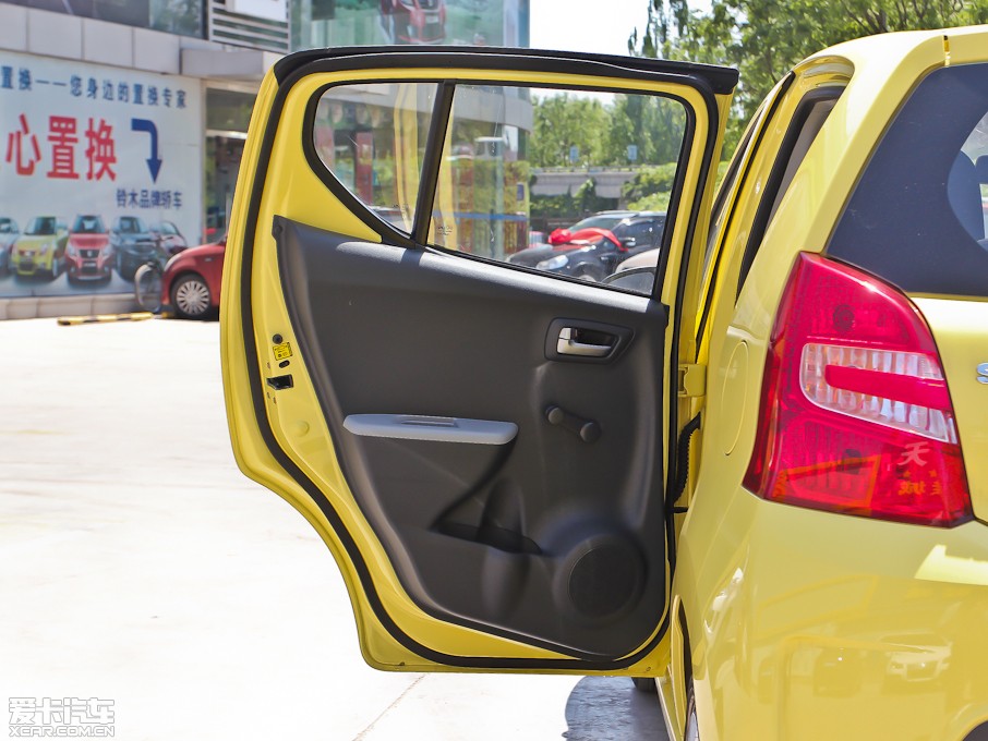 2013��W�� 1.0L �ք����m��