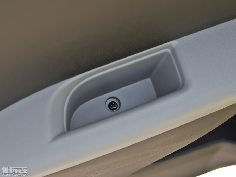 2013��W�� 1.0L �ք����m��