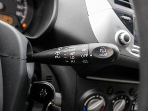 2013款1.0L 自动炫酷版 中控区