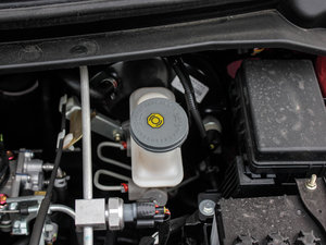 2013款1.0L 自动炫酷版 其它