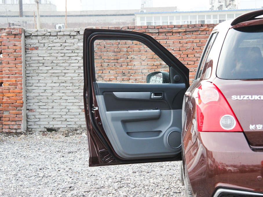 2013������ 1.5L �Ԅ��\�Ӱ�