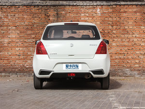 2013款1.3L 手动超值版 正后	
