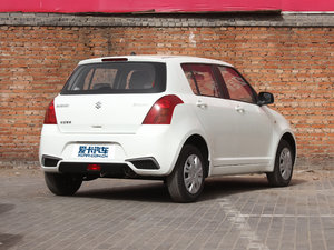2013款1.3L 手动超值版 整体外观