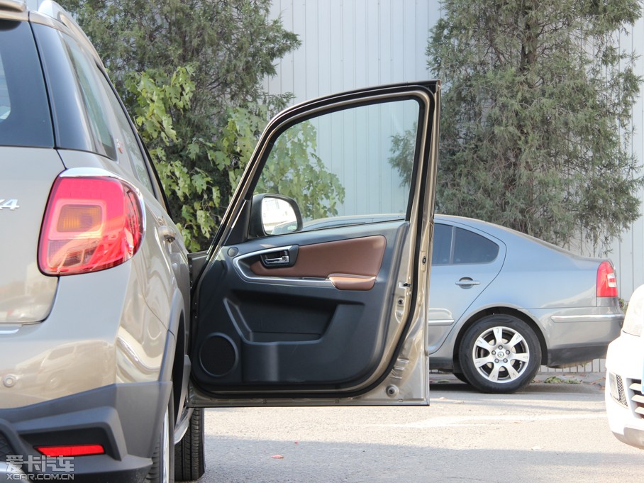 2013Z(y)SX4Ɏ J 1.6L Ԅ(dng)203Gܰ