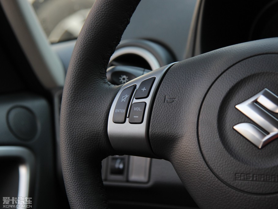 2013�����ZSX4�Ɏ� ���J 1.6L �Ԅ�20����3G���ܰ�