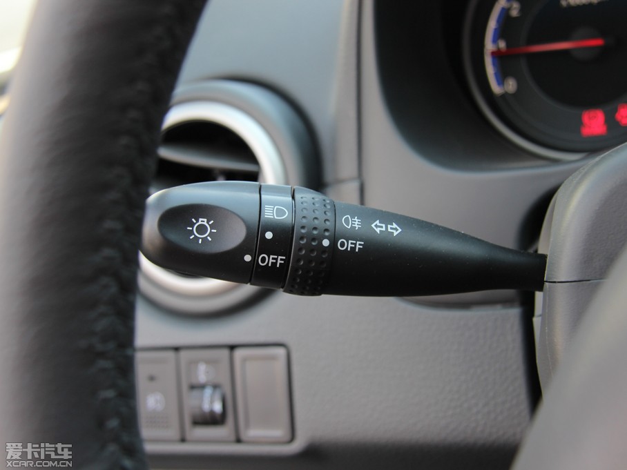 2013�����ZSX4�Ɏ� ���J 1.6L �Ԅ�20����3G���ܰ�