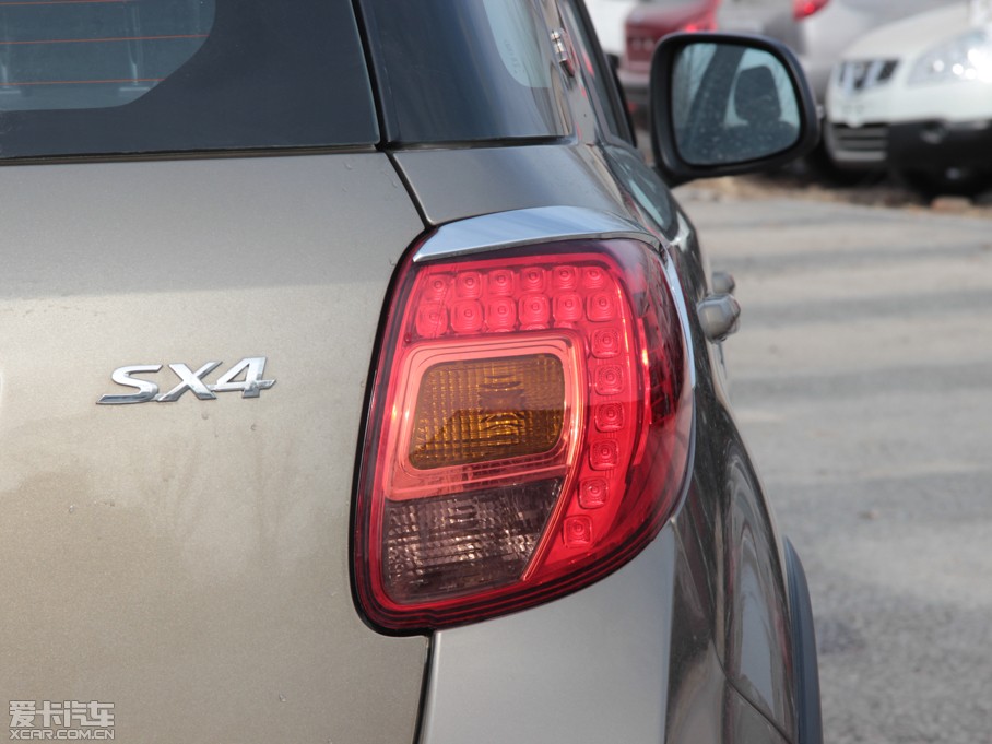 2013�����ZSX4�Ɏ� ���J 1.6L �ք�20����3G���ܰ�