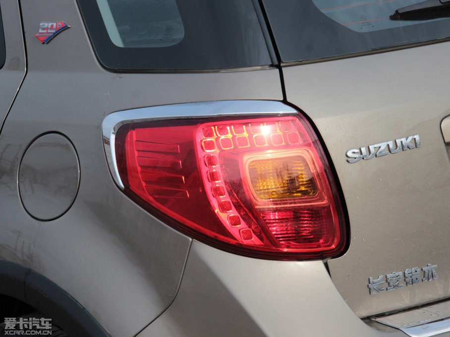 2013�����ZSX4�Ɏ� ���J 1.6L �ք�20����3G���ܰ�