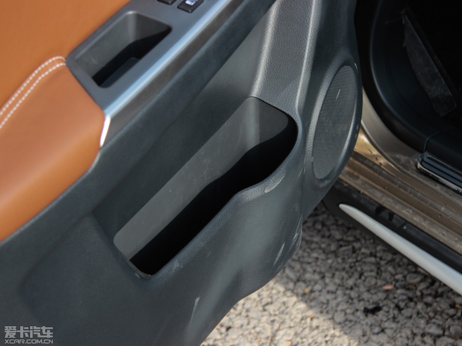 2013�����ZSX4�Ɏ� ���J 1.6L �ք�20����3G���ܰ�