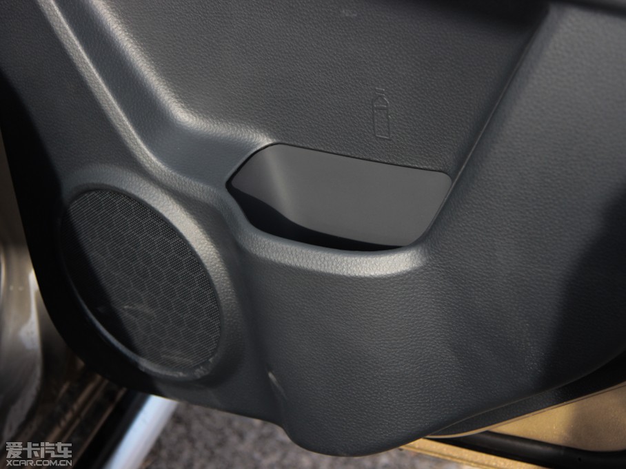 2013�����ZSX4�Ɏ� ���J 1.6L �ք�20����3G���ܰ�