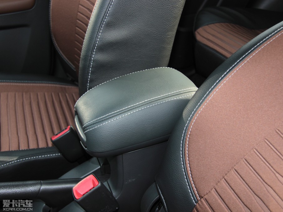 2013�����ZSX4�Ɏ� ���J 1.6L �ք�20����3G���ܰ�