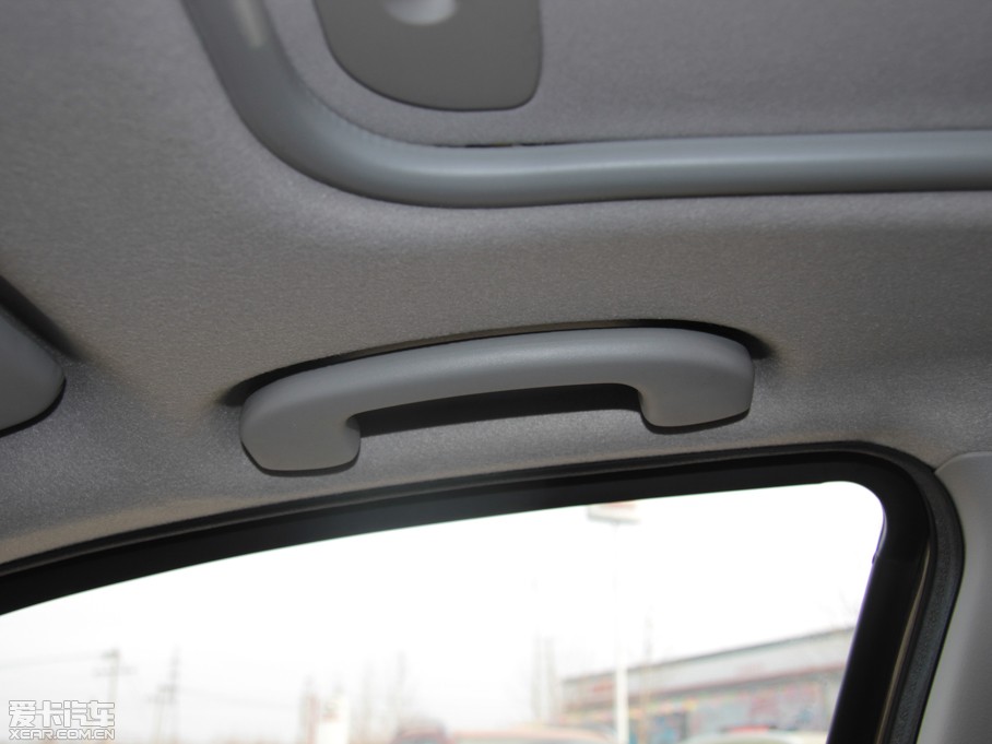 2013�����ZSX4�Ɏ� ���J 1.6L �ք�20����3G���ܰ�